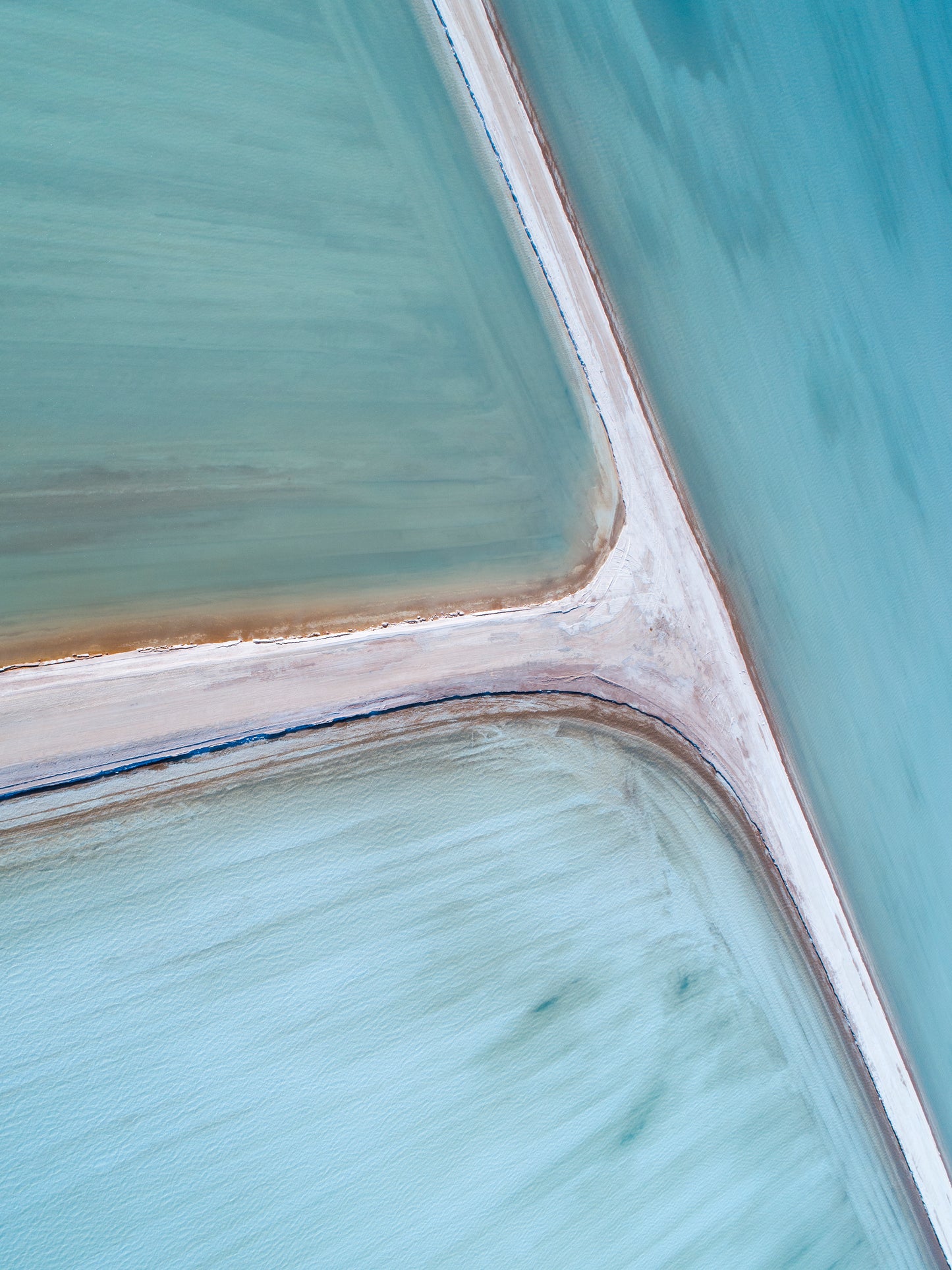 IA0255 ~ Useless Loop ~ Coral Coast