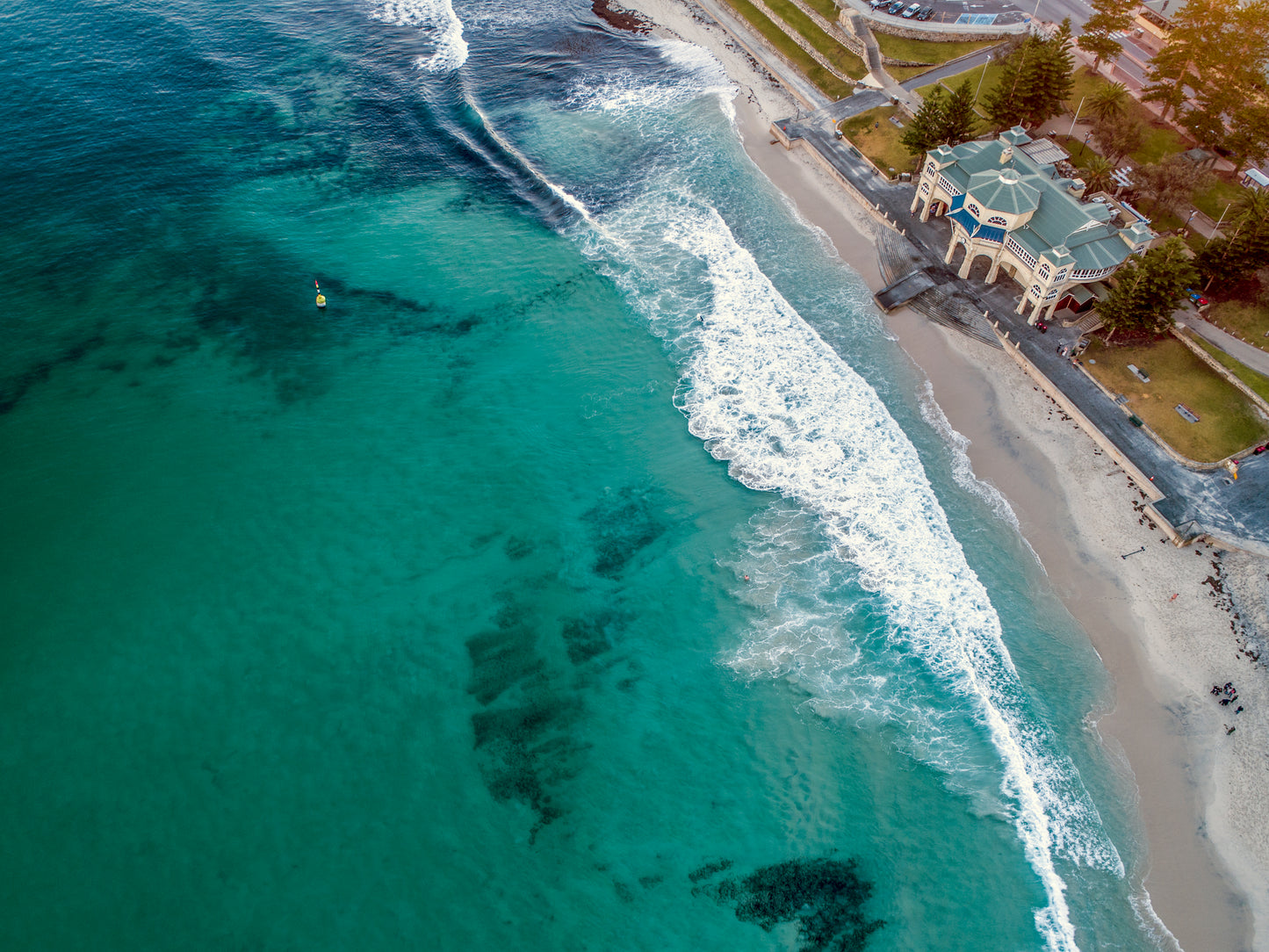 IA0279 - COTTESLOE BEACH