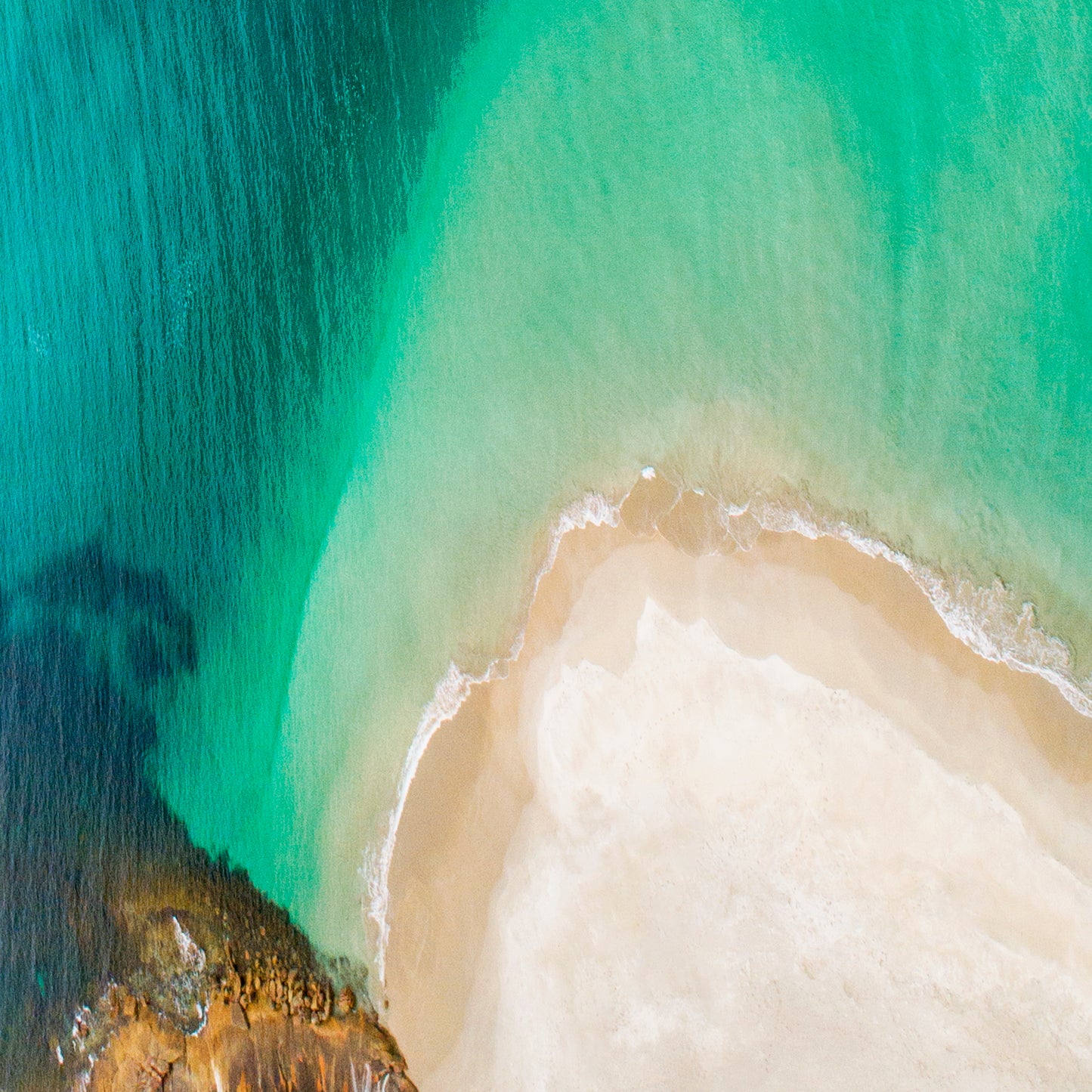 IA0023 - MUTTON BIRD BEACH