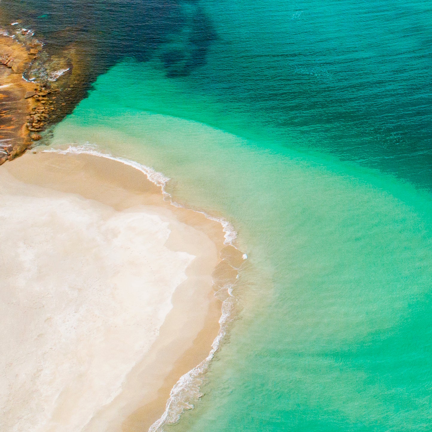 IA0023 - MUTTON BIRD BEACH